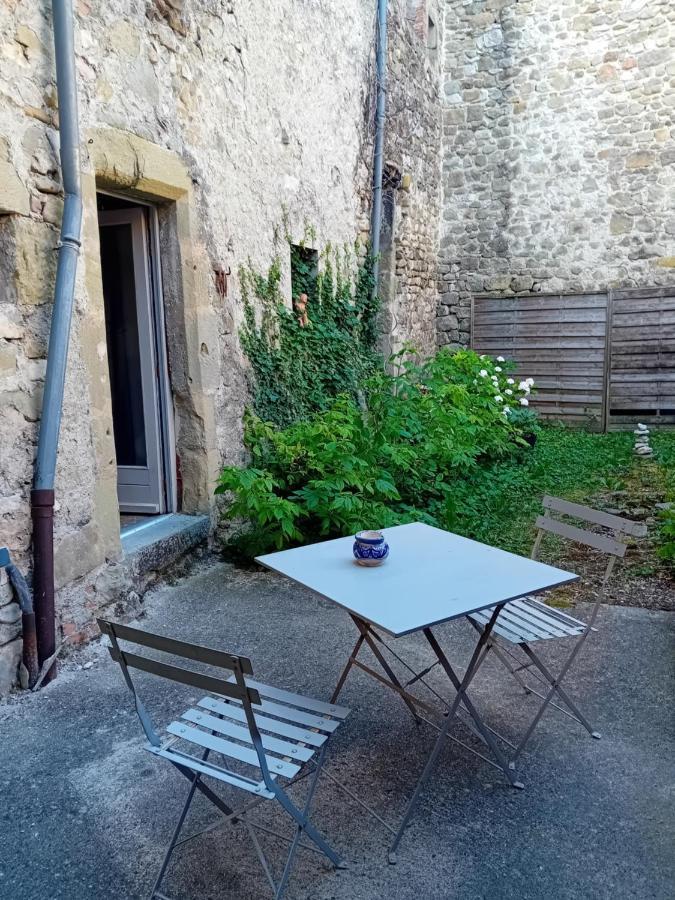 Maison De Village Bourdeaux Exteriör bild